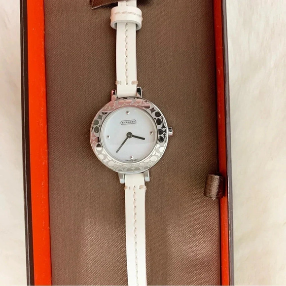 Coach Bridgit Wrist Watch White Patent Leather Silver Stainless Steel Y2k 2000s - Picture 7 of 11